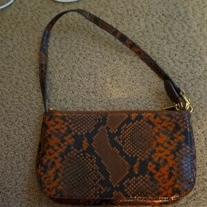 Banana 🍌 Republic snake skin bag